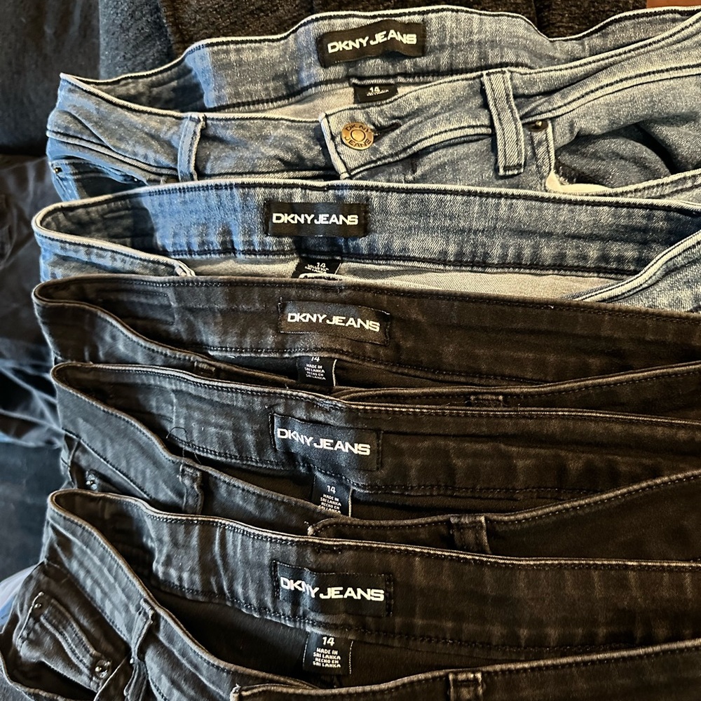 DKNY Bermuda shorts